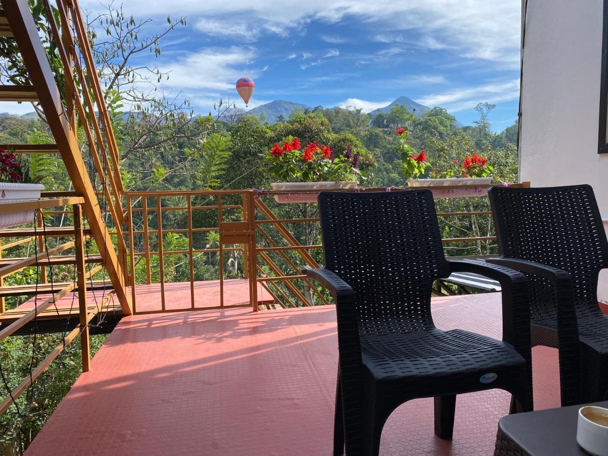 Munnar Bnb Bed & Breakfast Exterior photo